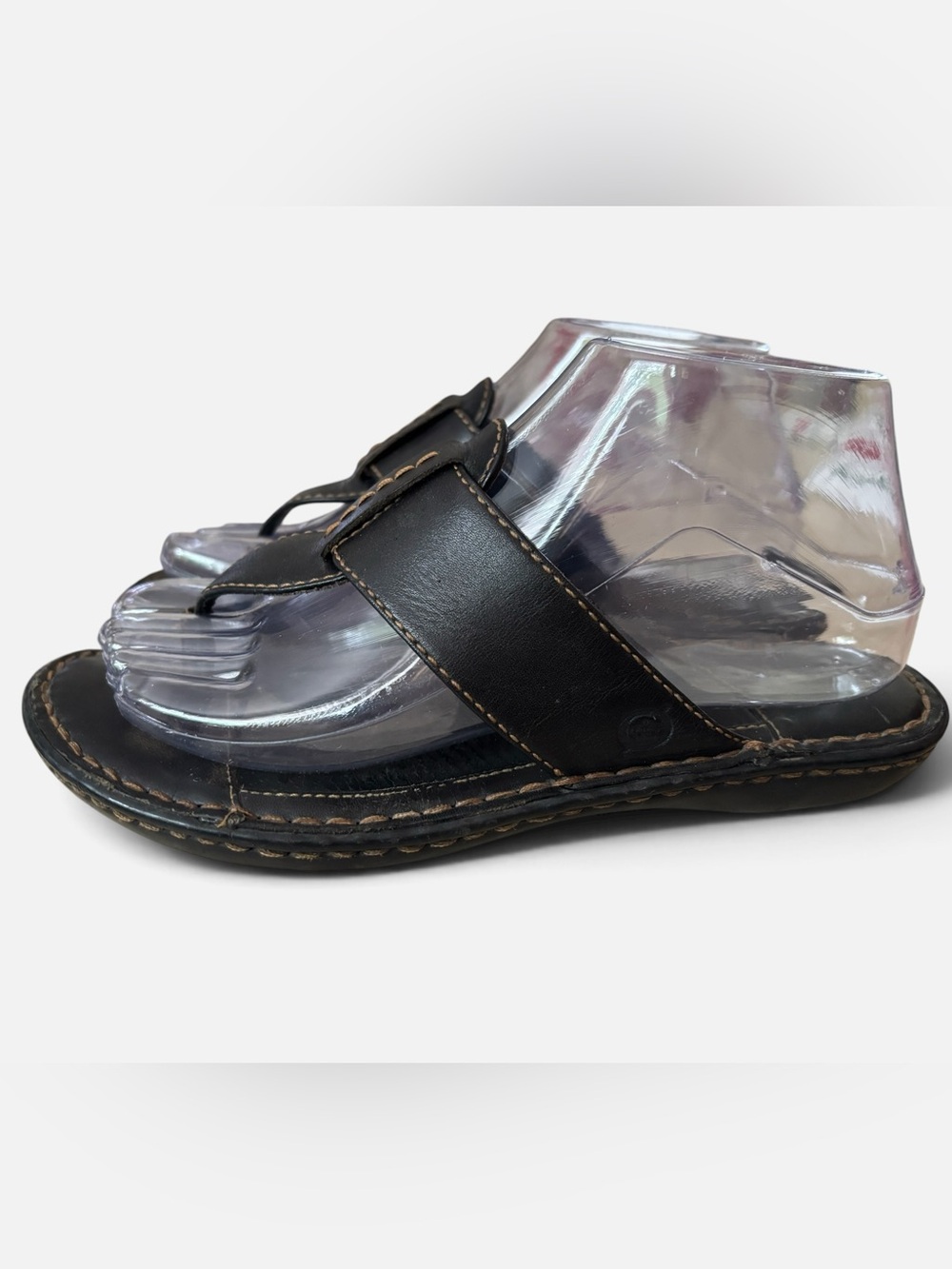 Born Black Leather Classic Slip On Thong Sandals Size 7 - Picture 2 of 6